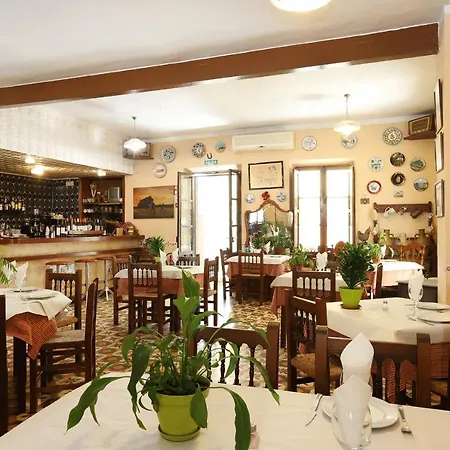 Hotel Nasilvana & Adults Only Benimantell